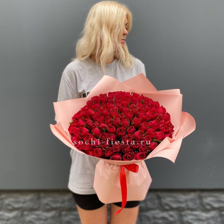 101  красная кенийская роза  в Новороссийске