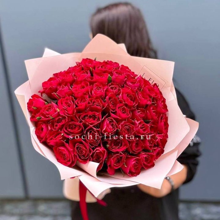 55 кенийских роз в Новороссийске
