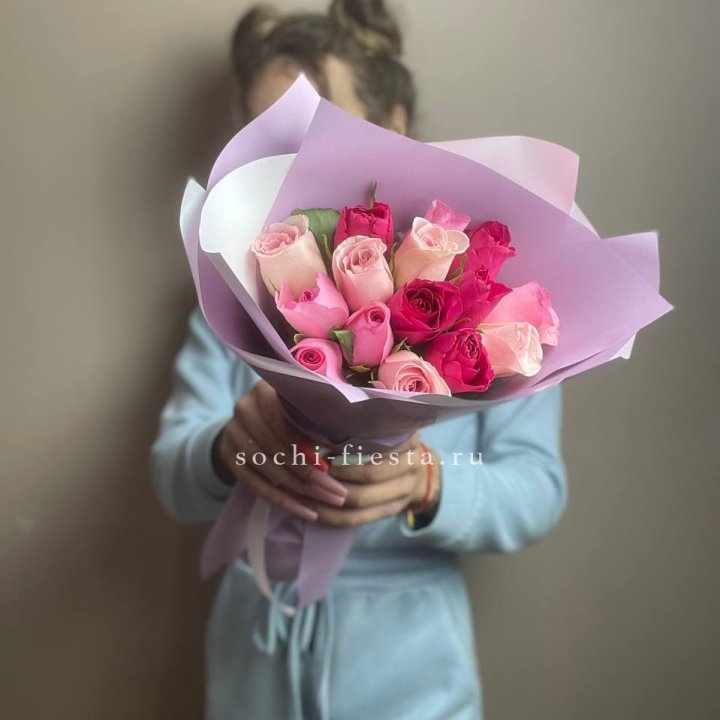 Букет из 15 роз Микс (Кения) в Новороссийске