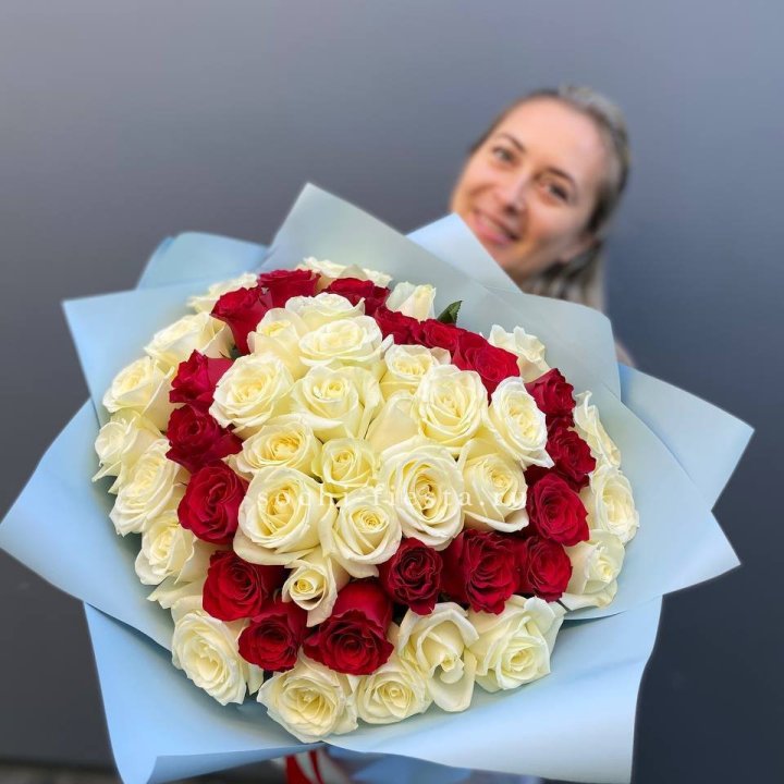 51 роза "Сердце" в Новороссийске