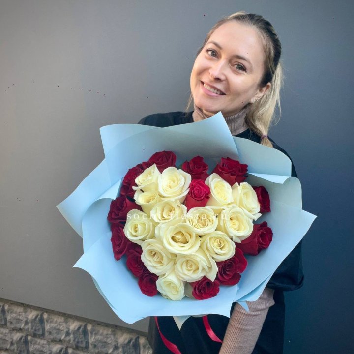 27 роз "Сердце" в Новороссийске