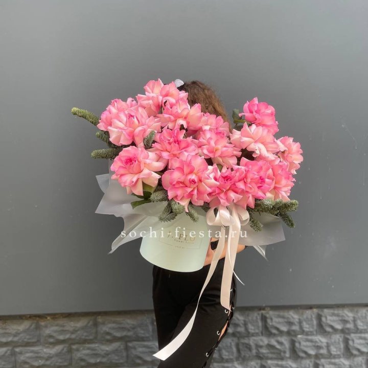 Бокс из 15 французских роз в Новороссийске