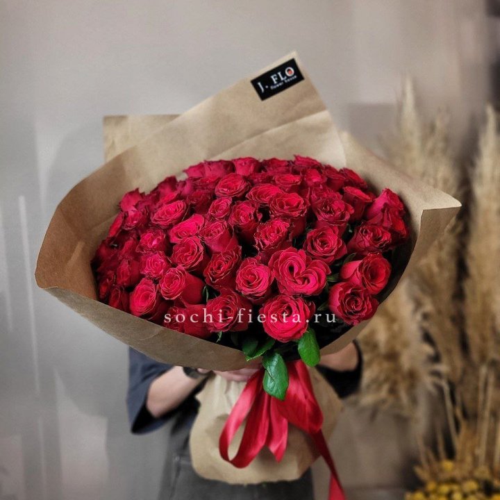 63 красных роз вайт в Новороссийске