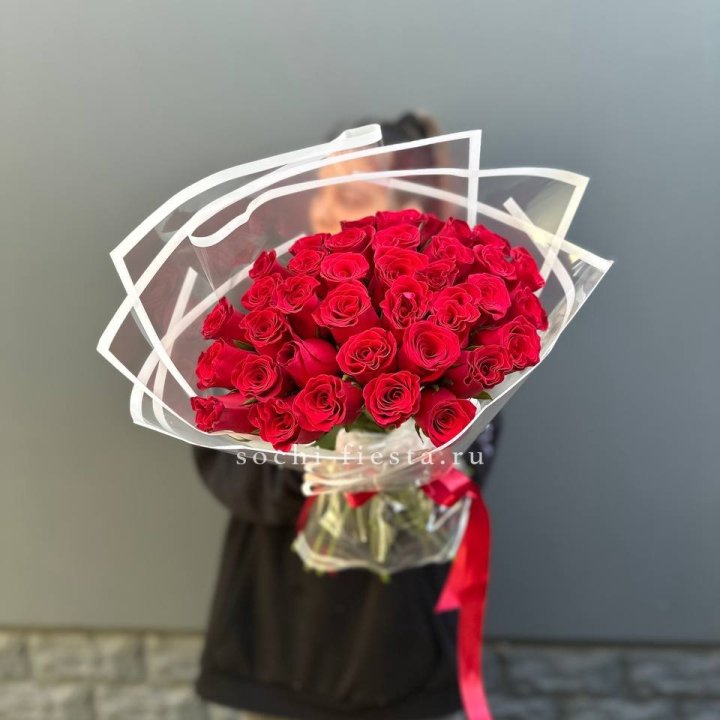31 красная роза в Новороссийске