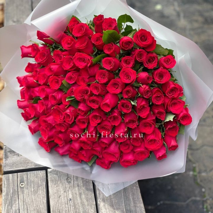 101 красная роза Лолита в Новороссийске