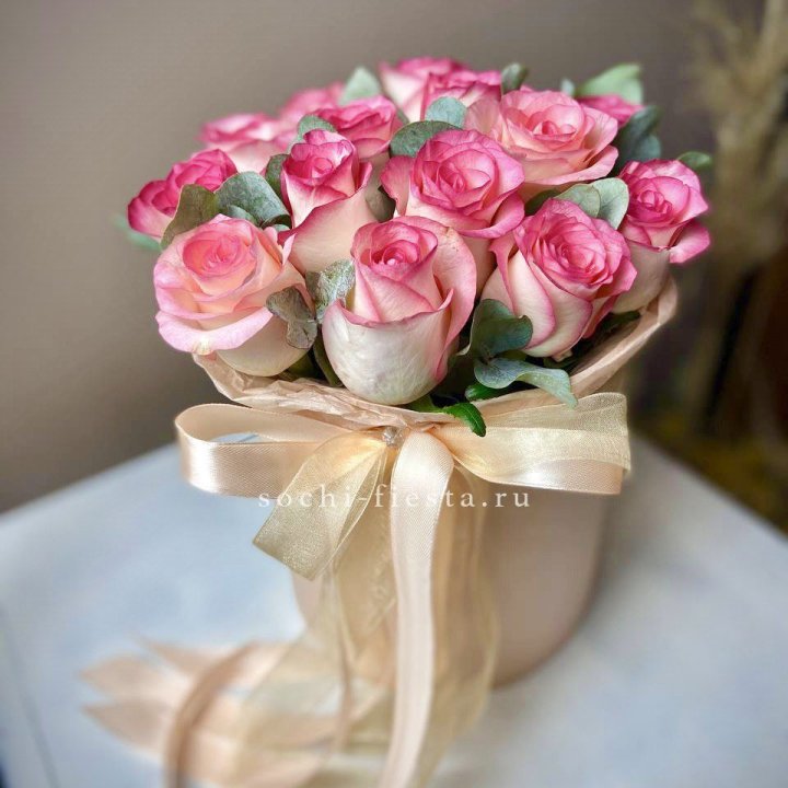 19 Роз Джумилия в коробке в Новороссийске