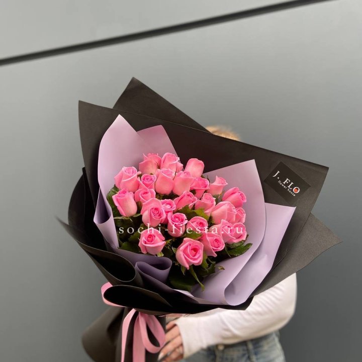 19 розовых роз  в Новороссийске