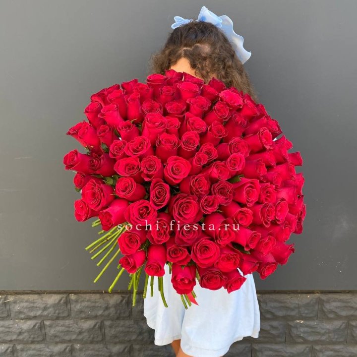 101 красная роза в Новороссийске