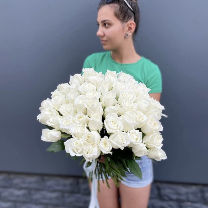 51 белая роза в Новороссийске