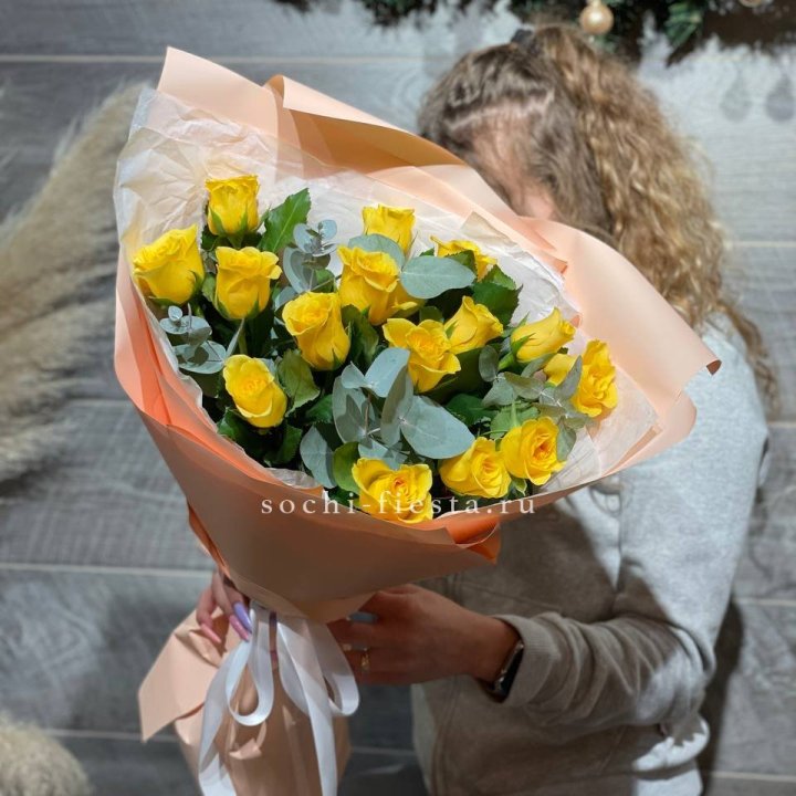 15 желтых роз в Новороссийске