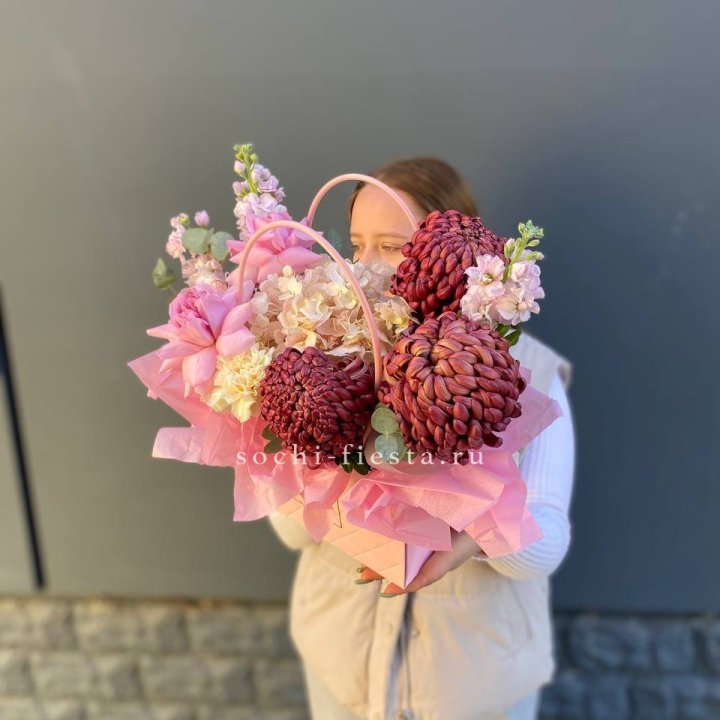 Сумочка нежная с бигуди в Новороссийске