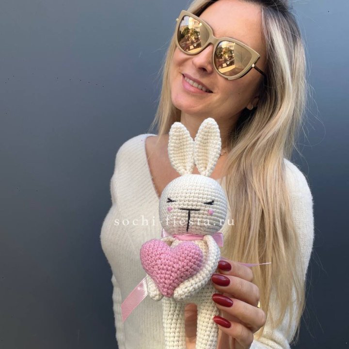 Зайка с сердцем ручной работы в Новороссийске