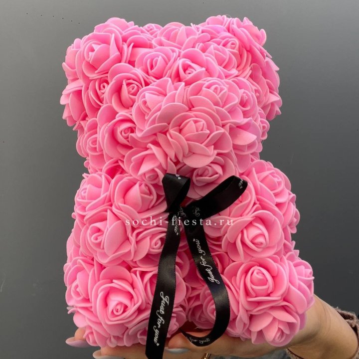 Игрушка медведь из розовых роз в Новороссийске