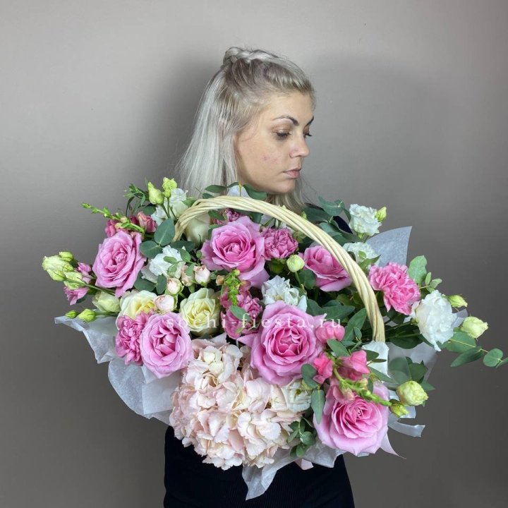 Цветочная корзина № 5 в Новороссийске