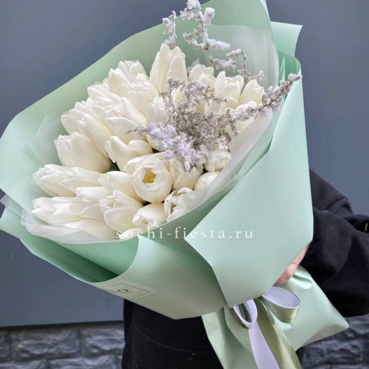 Букет белых тюльпанов "Бьянко" в Новороссийске