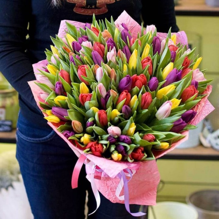 101 тюльпан "Джуси" в Новороссийске